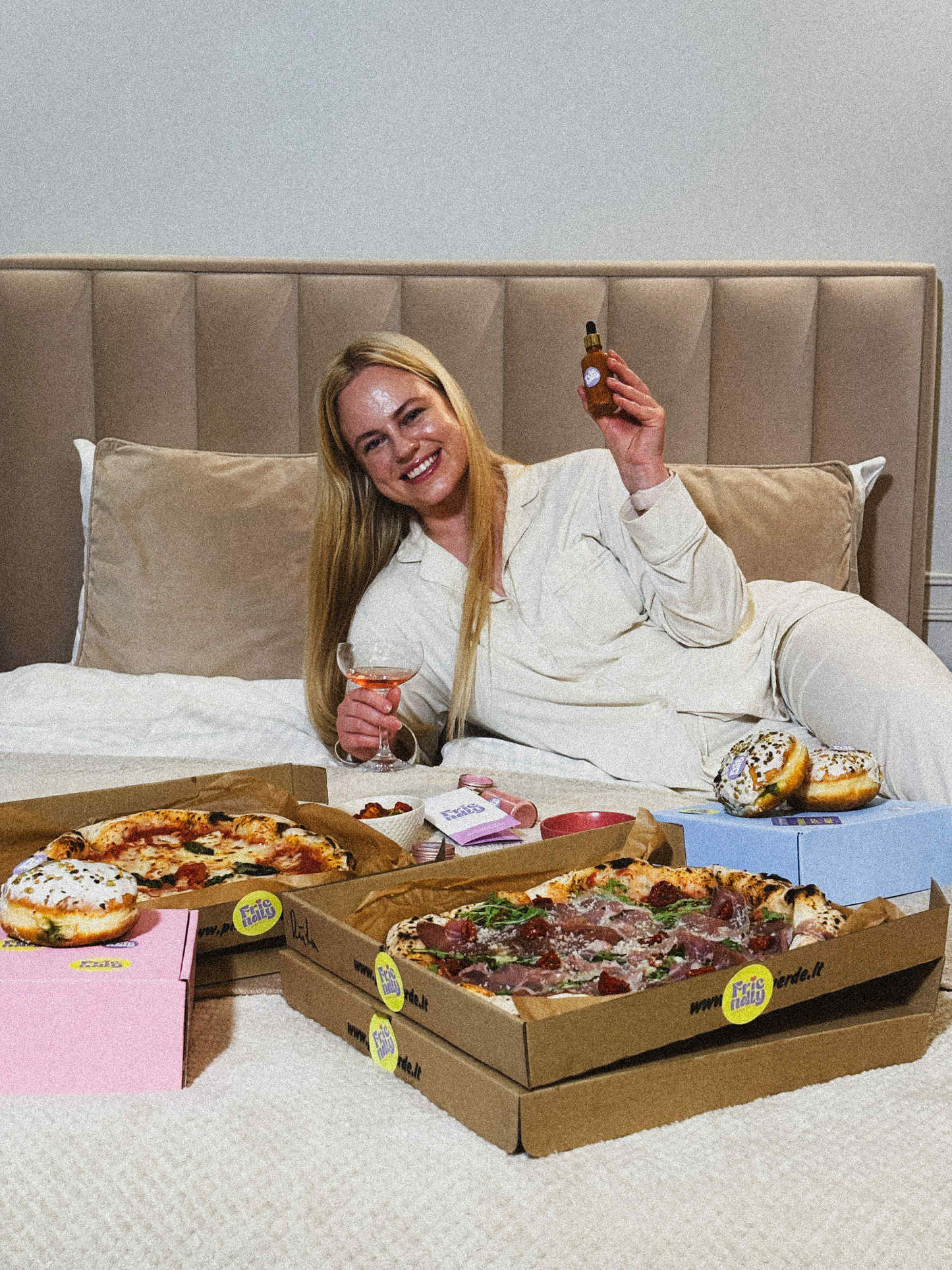 DIY Shimmering Body Oil Kit GLOWY